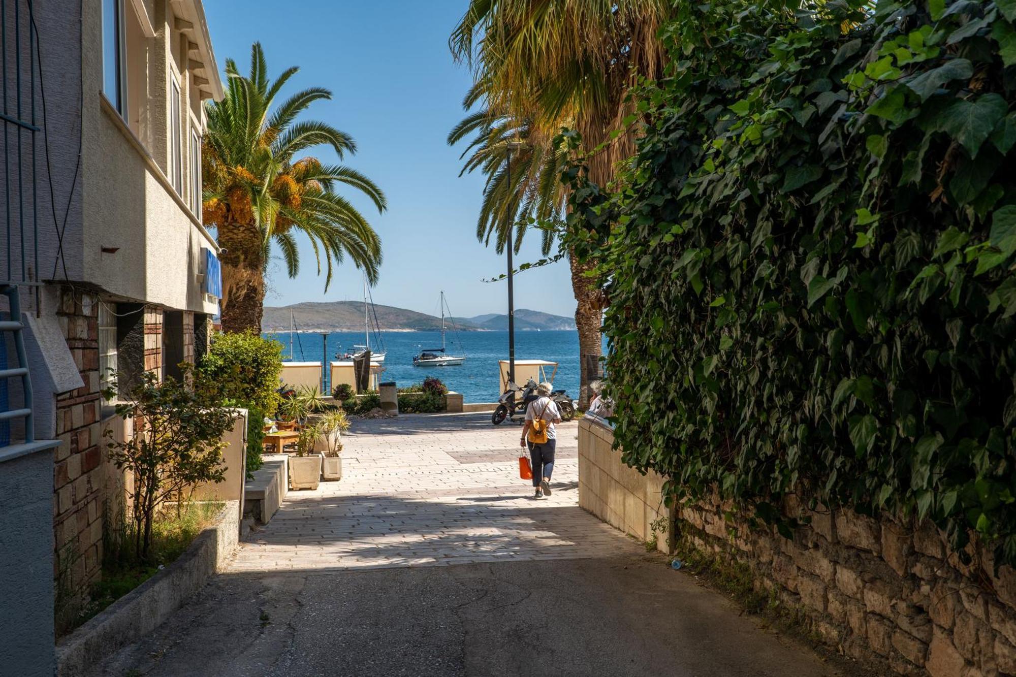 Meraki Hotel Sarandë Exterior foto