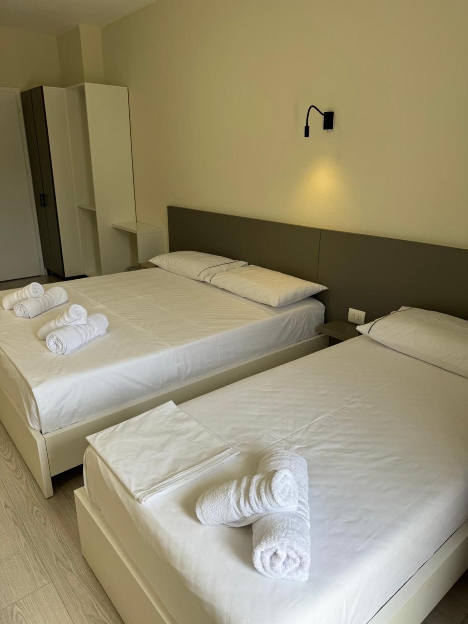Meraki Hotel Sarandë Exterior foto